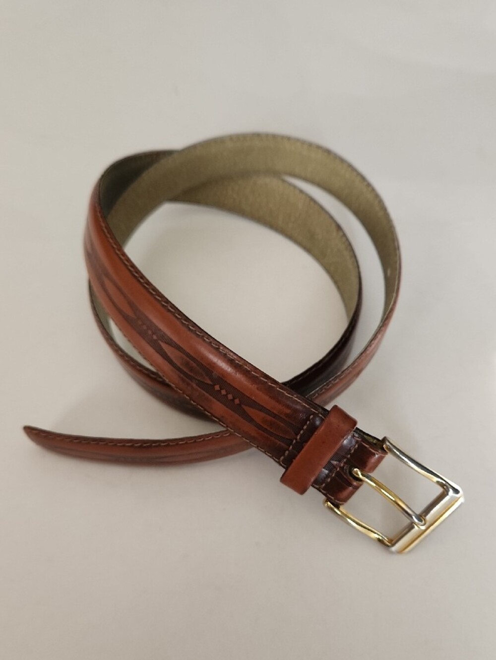 🇨🇦***Vintage Tan Leather Belt with Decorative Paneling / Made In Canada